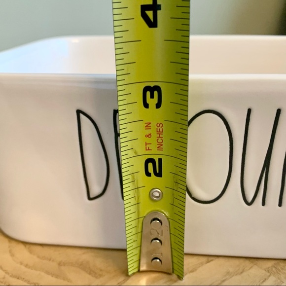 💥PRICE ⬇️💥Rae Dunn DEVOUR Food Storage Container - Picture 6 of 7